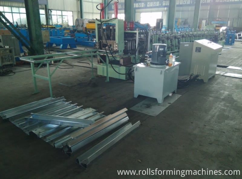 CZ structural purlin forming machine